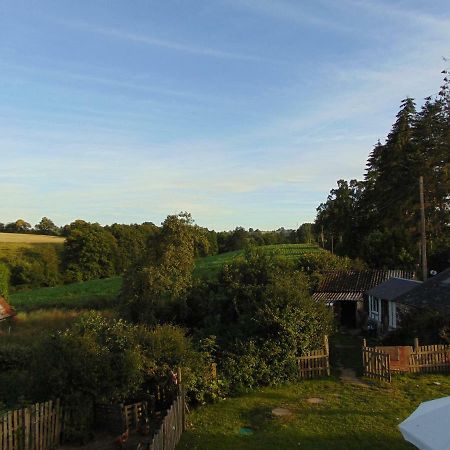 Le Domaine Villa Saint-Symphorien-des-Monts Eksteriør billede
